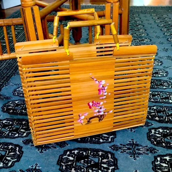 Bamboo tote - Picture 1 of 6